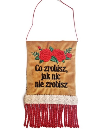 haftowany-proporczyk-z-napisem.jpg