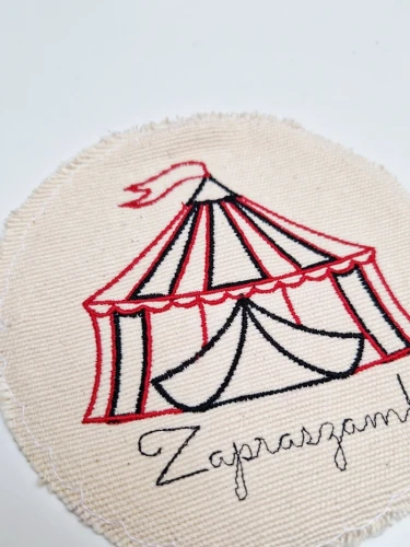 haftowany cyrk do zawieszenia na ścianie
