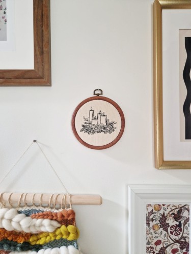 mała ozdoba świąteczna haftowany stroik na ścianę