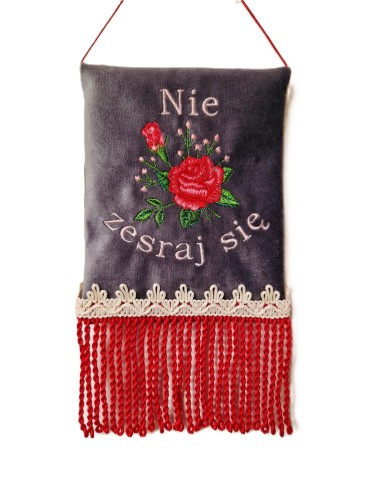 szary-haftowany-proporczyk-ozdobny.jpg